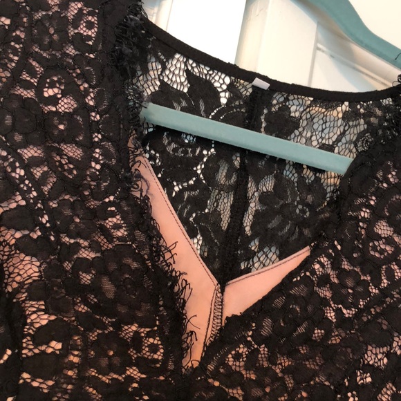 Raw edge lace v-neck mini dress with blush lining - Picture 3 of 5